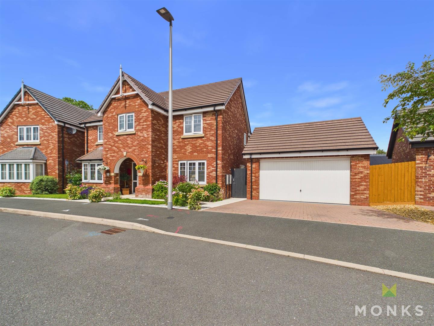 5 Abbot Drive, Shrewsbury, SY4 4FF For Sale